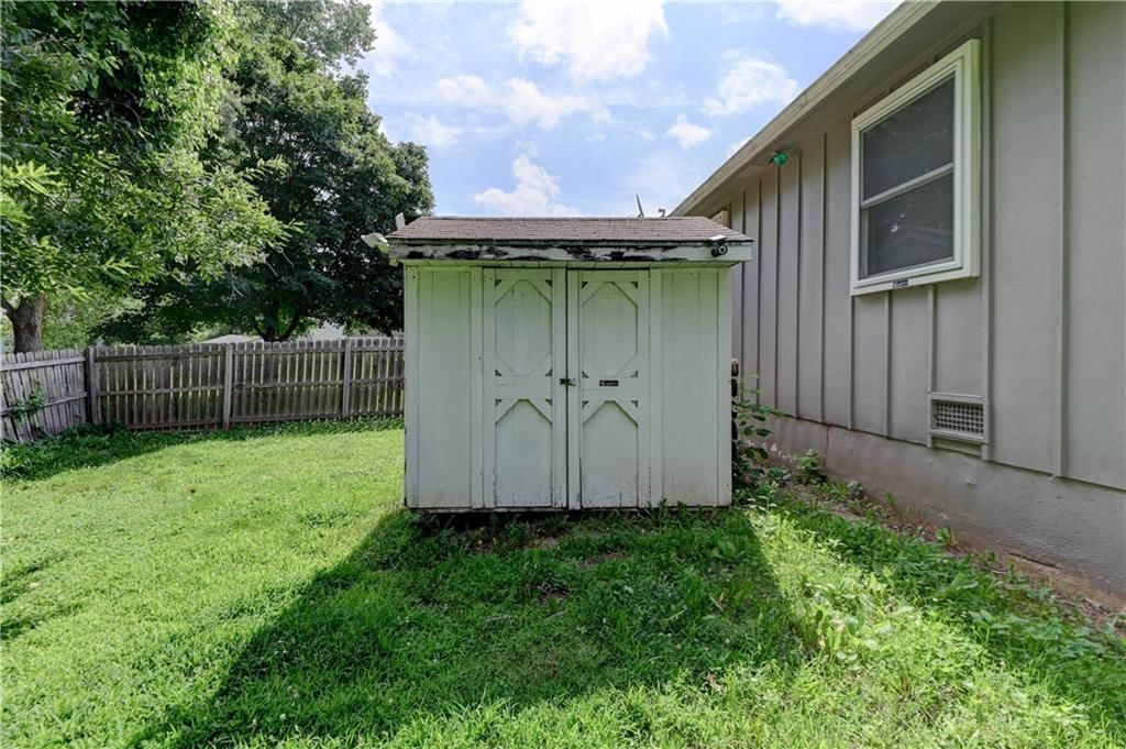 18008 E WHITNEY Road — photo 29