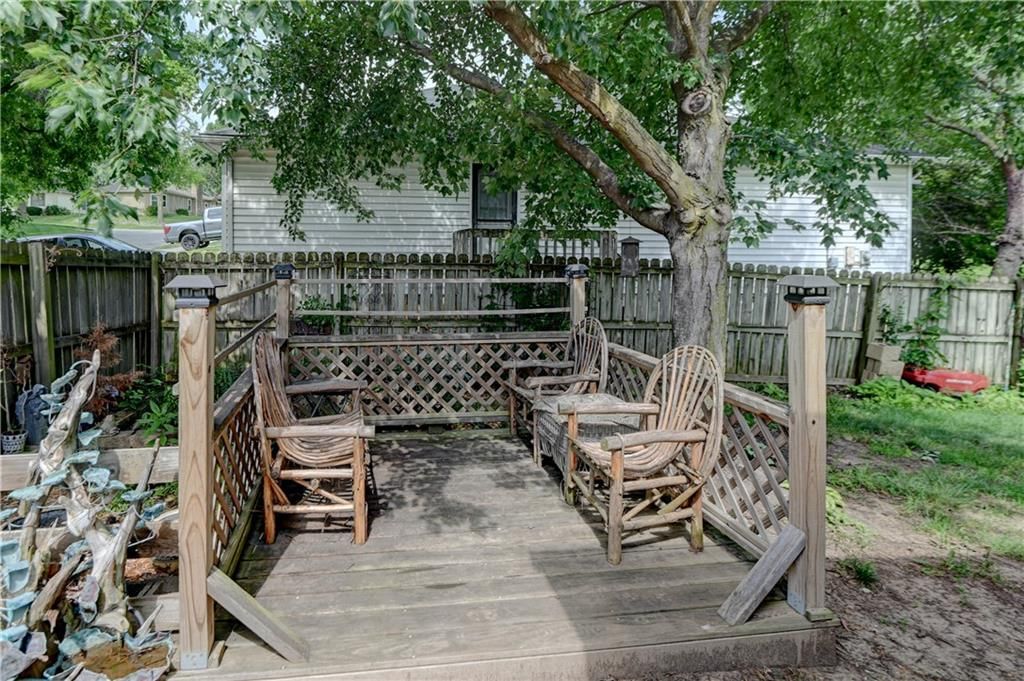 18008 E WHITNEY Road — photo 32