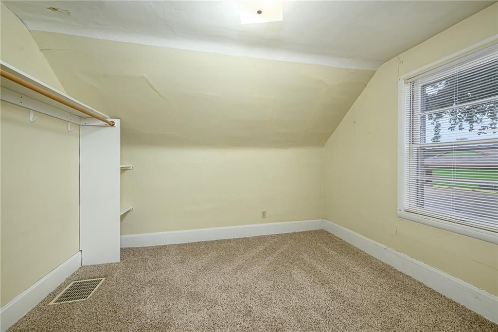 110 E 3rd Street — photo 18