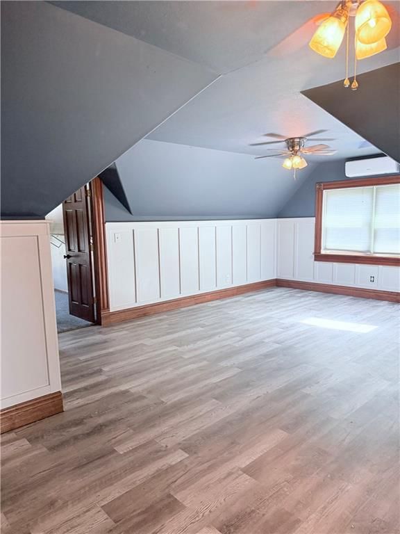 2424 Olive Street — photo 10