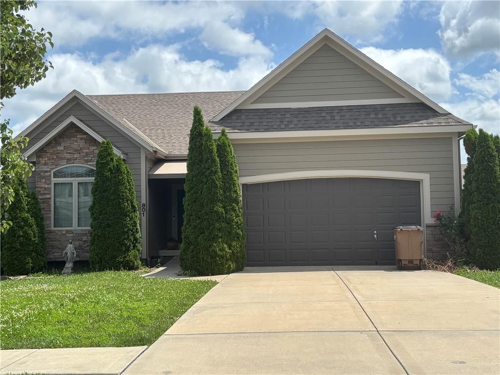 801 S Washington Street, Raymore, MO: listing photo 2