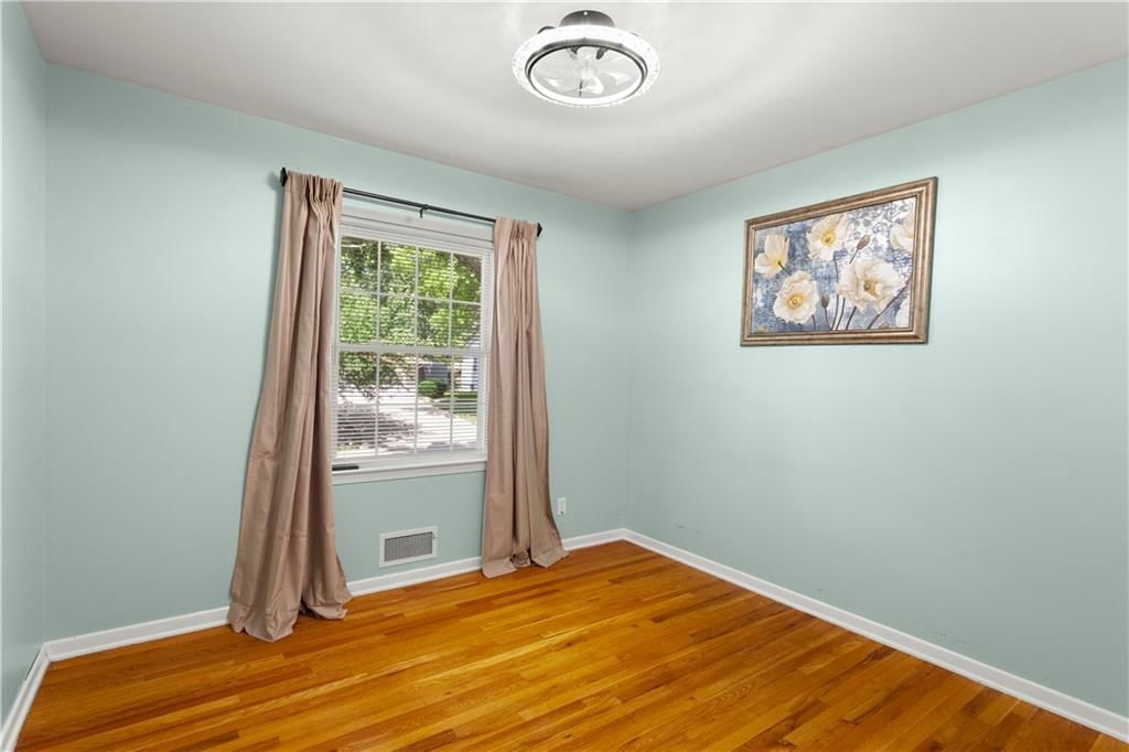 4123 S Cottage Avenue — photo 14