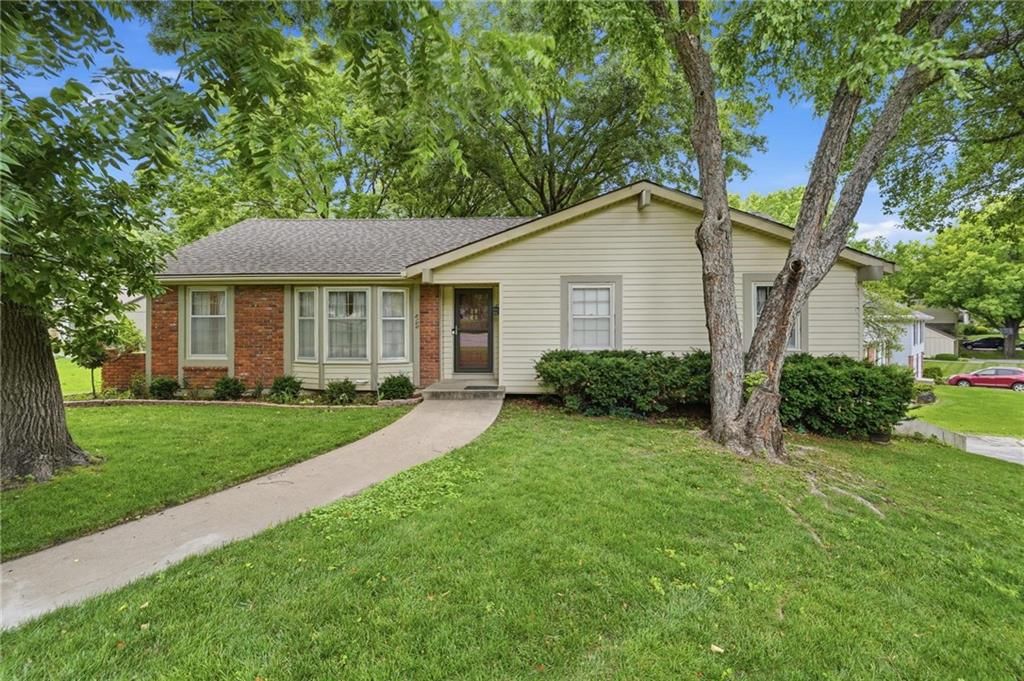 8100 Hauser Street, Lenexa, KS