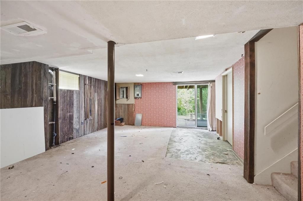 8100 Hauser Street — photo 33
