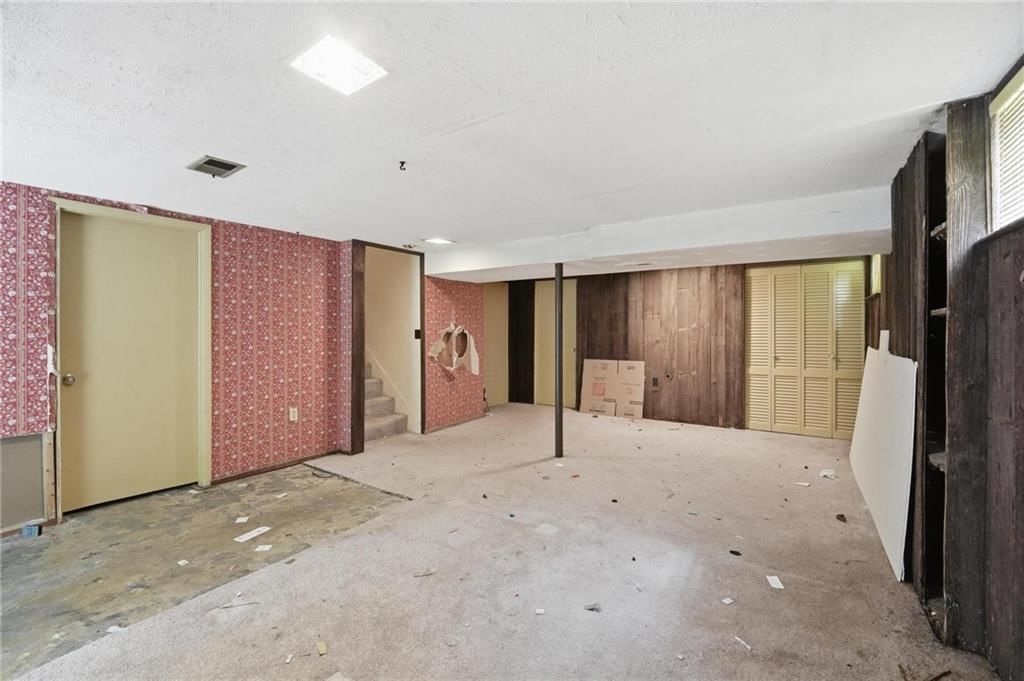 8100 Hauser Street — photo 35