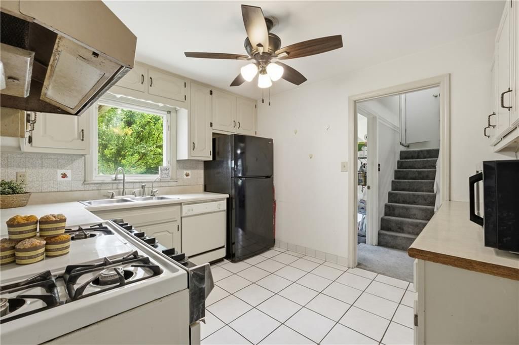 511 E 92nd Street — photo 35