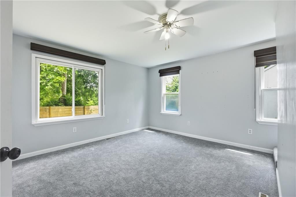 511 E 92nd Street — photo 39