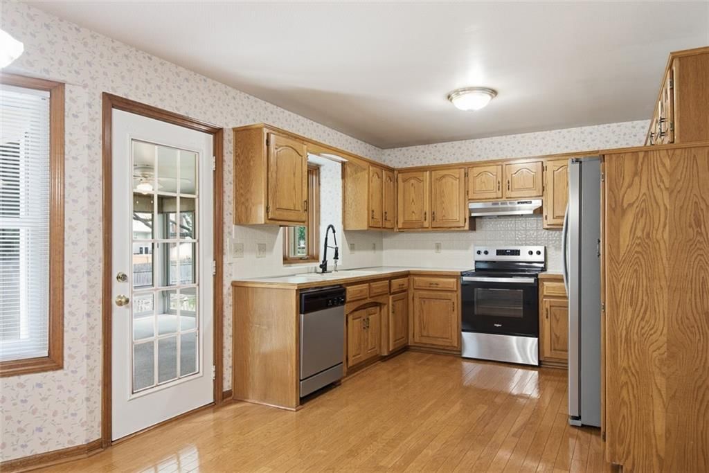 2123 NW 8th Street — photo 9