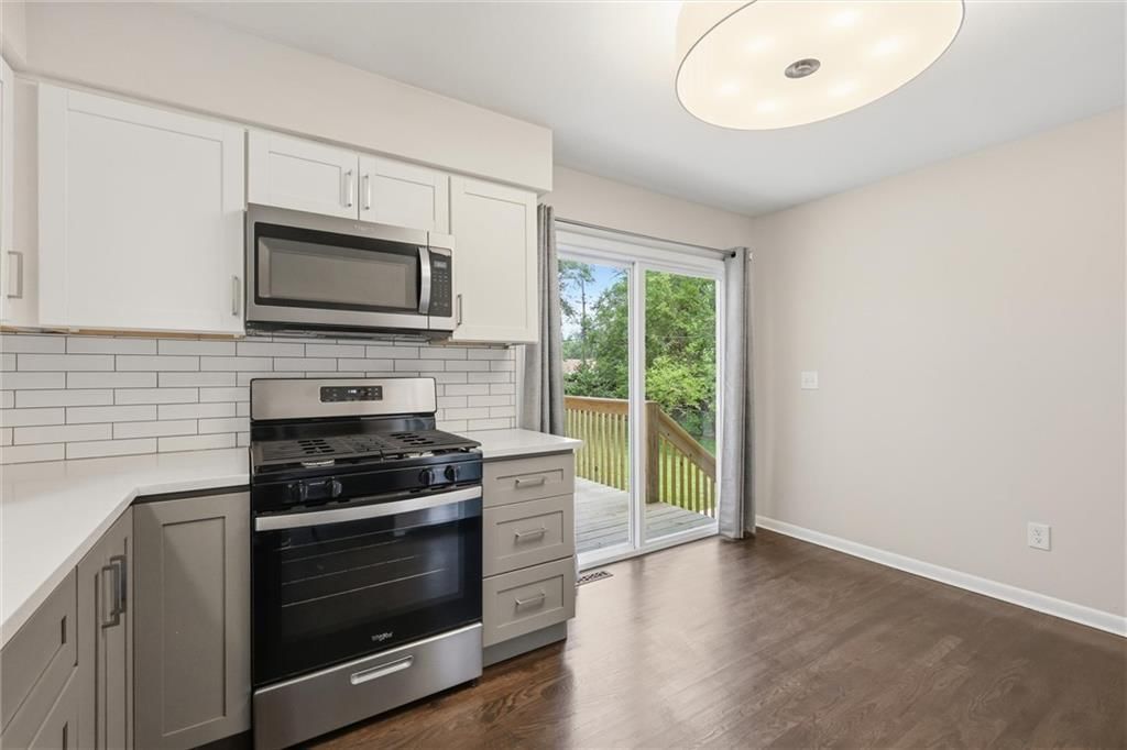 5012 Powell Avenue — photo 12