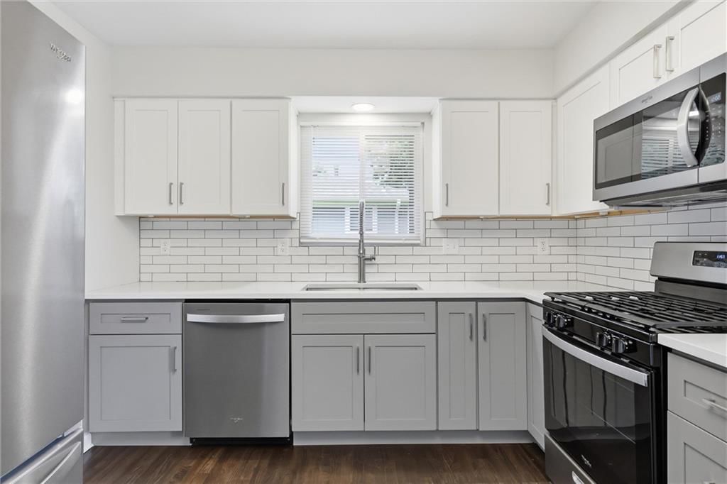 5012 Powell Avenue — photo 15