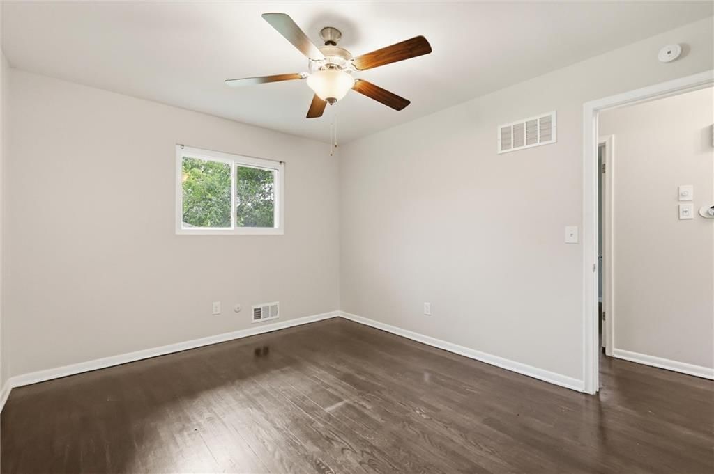 5012 Powell Avenue — photo 25