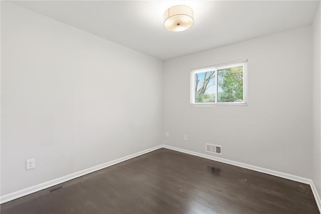 5012 Powell Avenue — photo 28