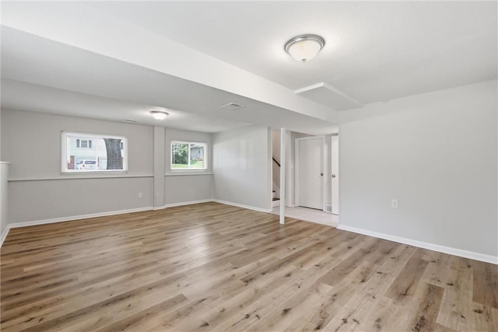 5012 Powell Avenue — photo 33