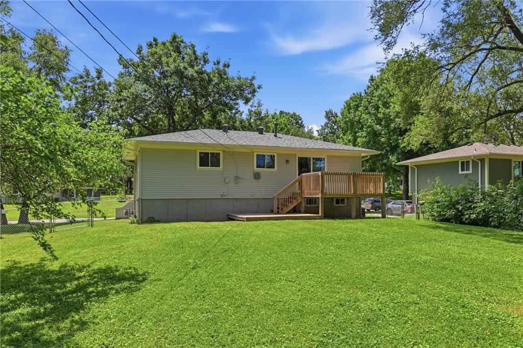 5012 Powell Avenue — photo 42