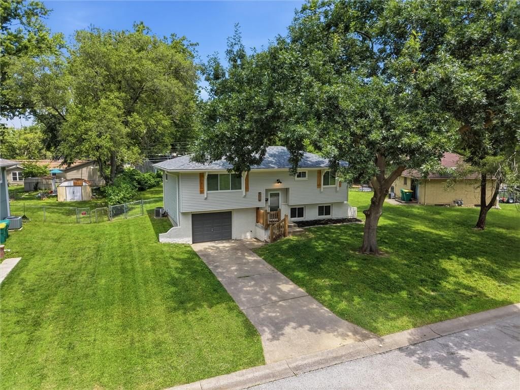 5012 Powell Avenue — photo 43