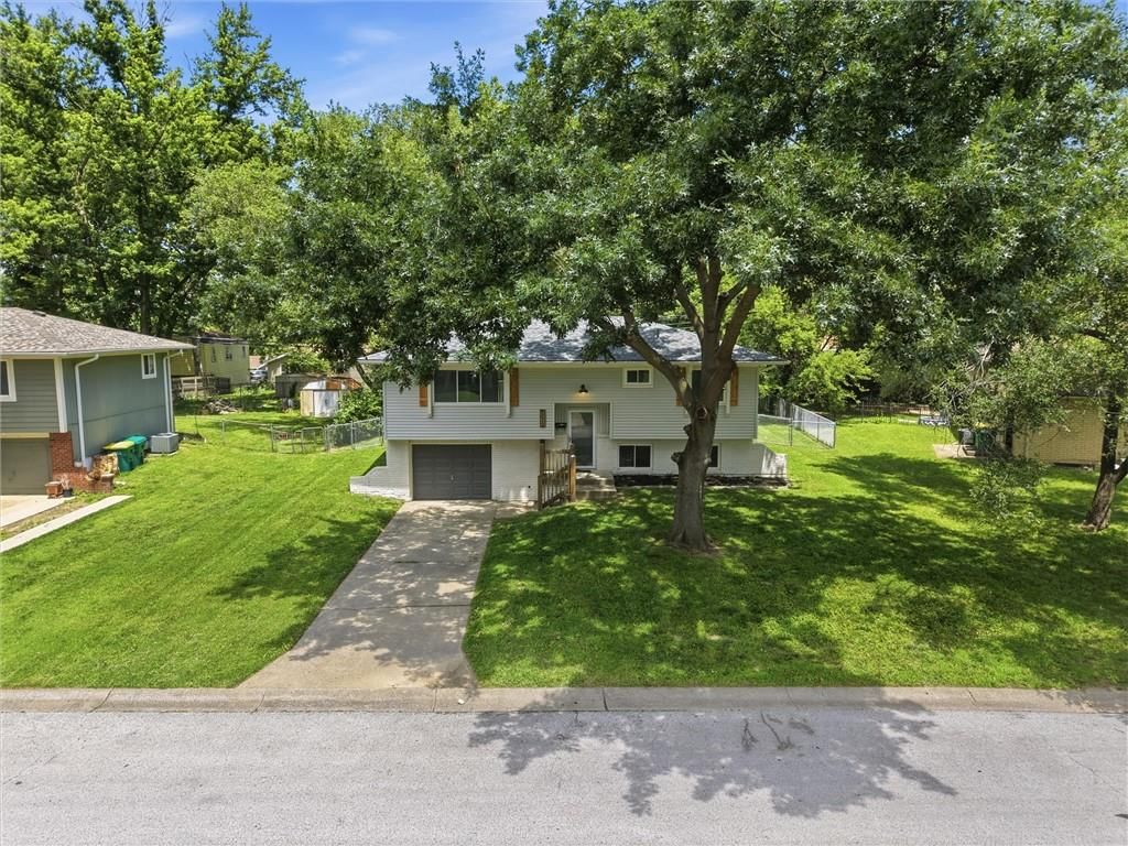 5012 Powell Avenue — photo 44