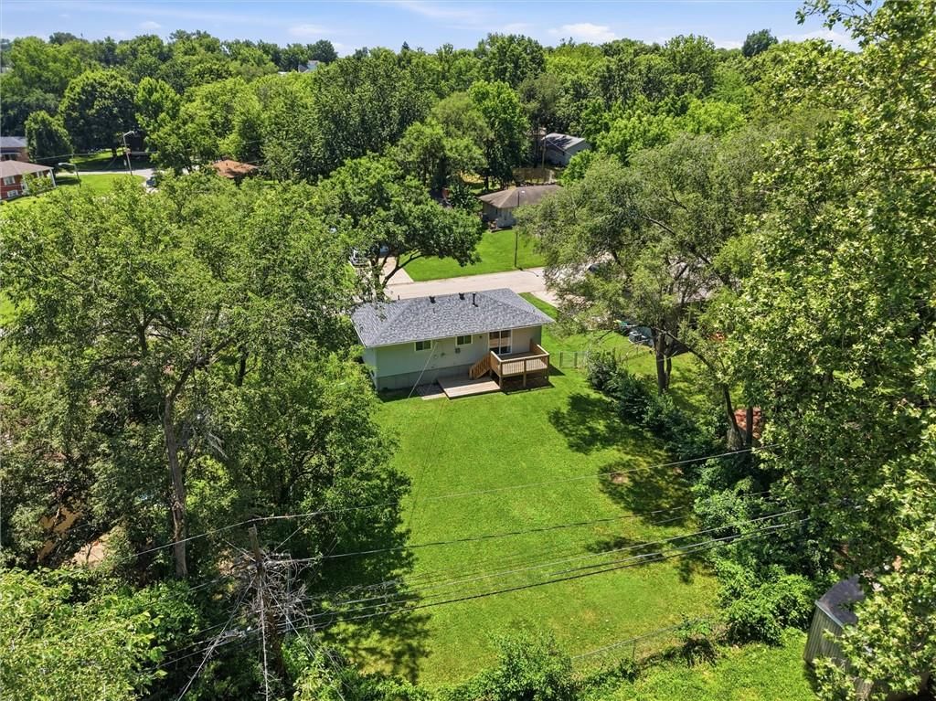 5012 Powell Avenue — photo 45