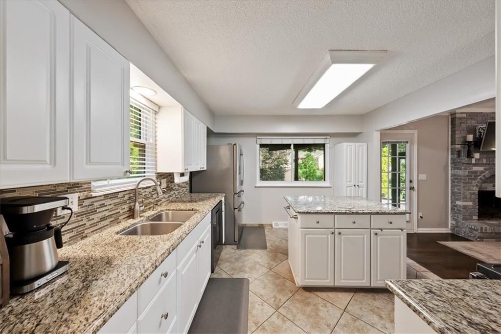 4706 Stearns Lane — photo 8
