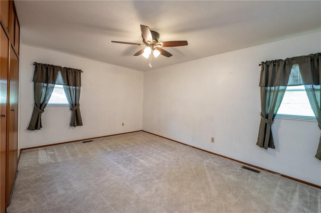 2411 Beechwood Boulevard — photo 8