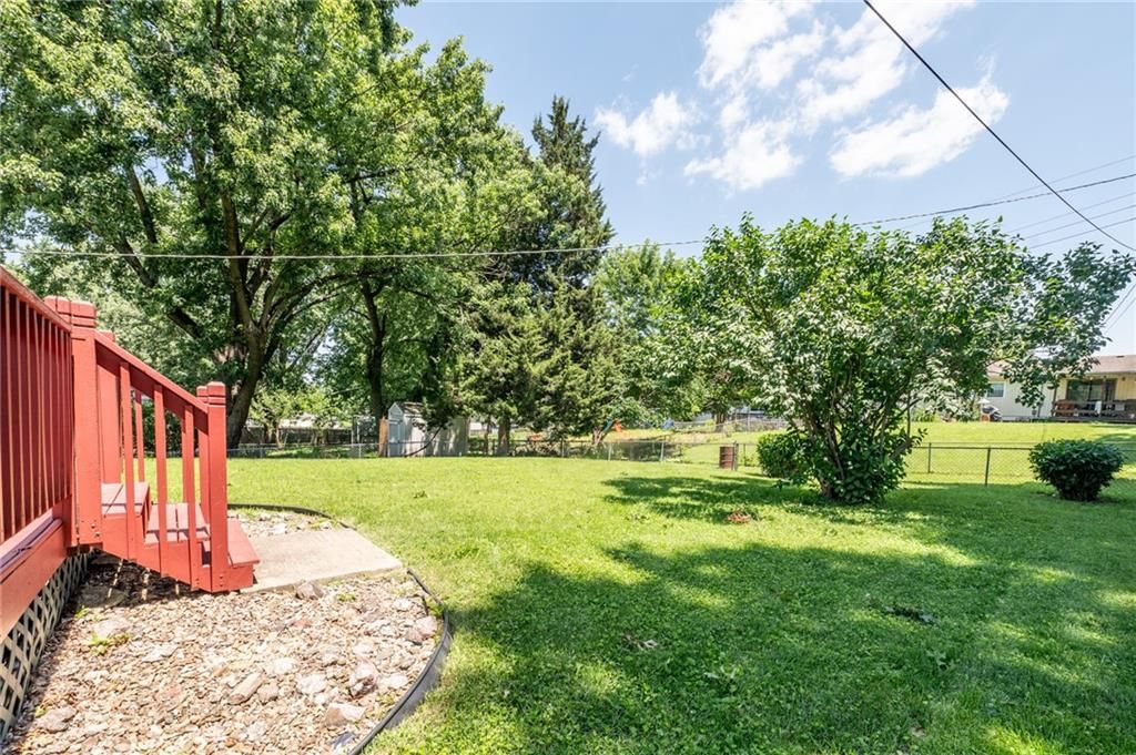 2411 Beechwood Boulevard — photo 18