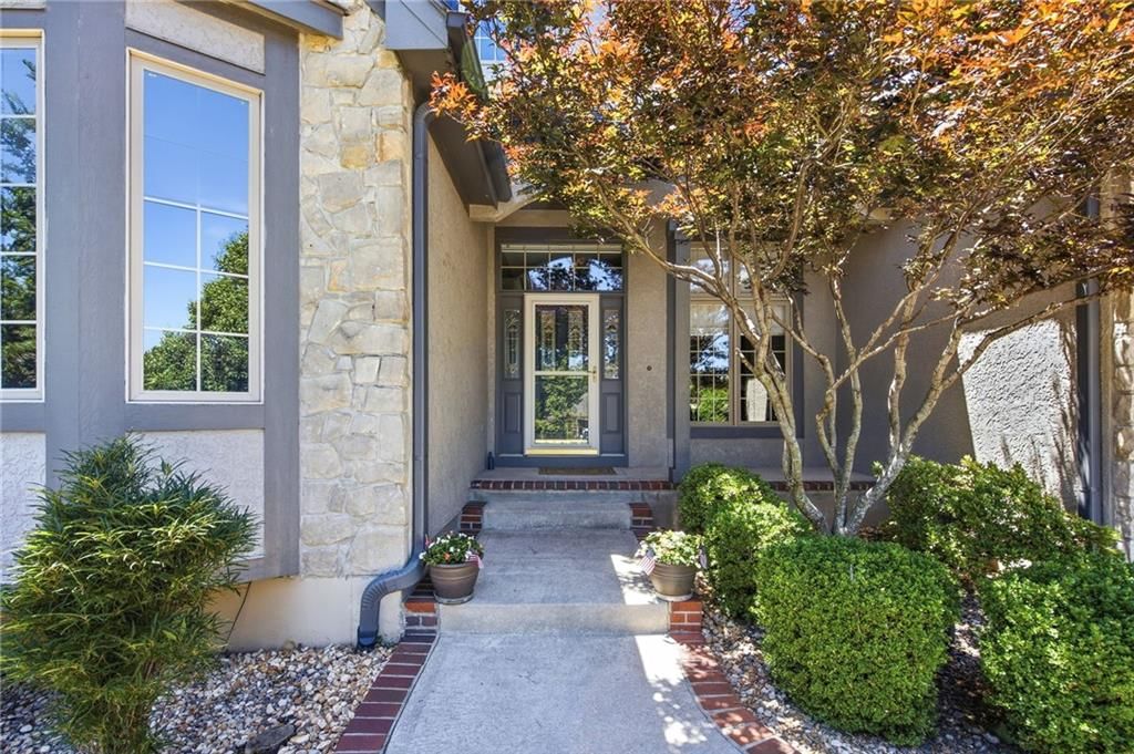 12548 Connell Drive — photo 2