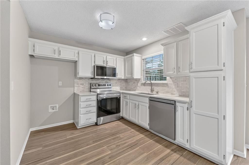 1312 SE Norwood Drive — photo 9