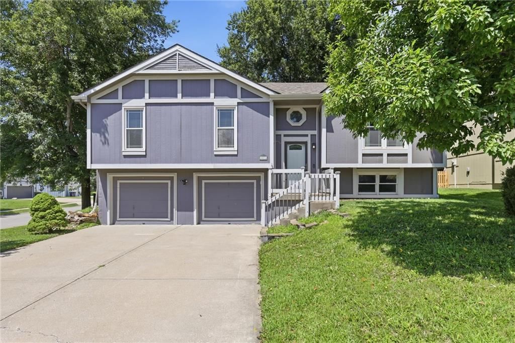 10216 N Main Street — photo 1