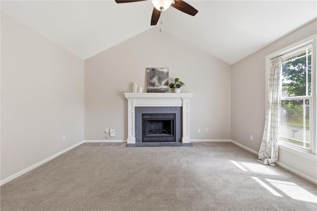 10216 N Main Street — photo 3
