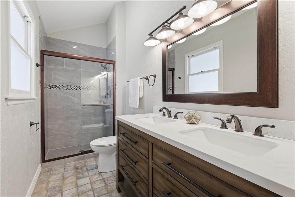 10216 N Main Street — photo 14