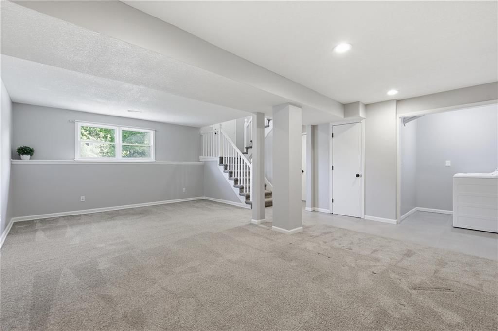 10216 N Main Street — photo 21
