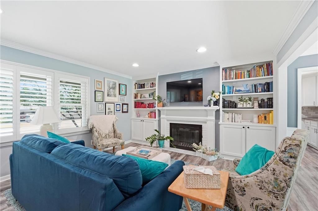 1216 W 97 Street — photo 11