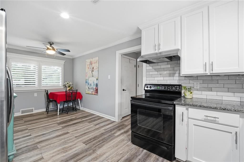 1216 W 97 Street — photo 16