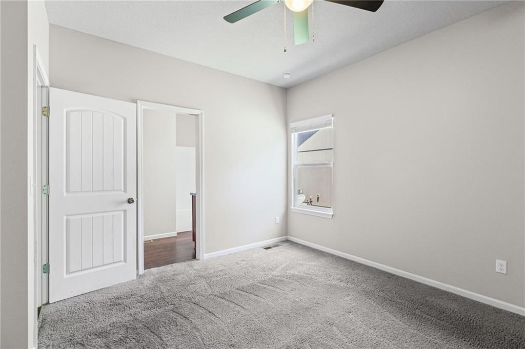 717 Samantha Lane — photo 17