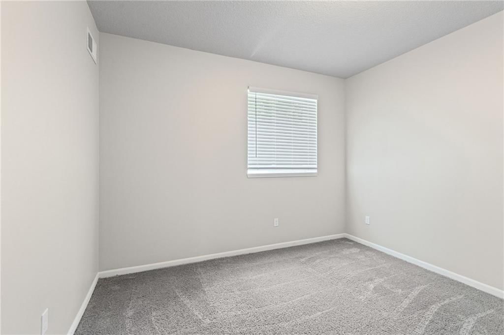 717 Samantha Lane — photo 22