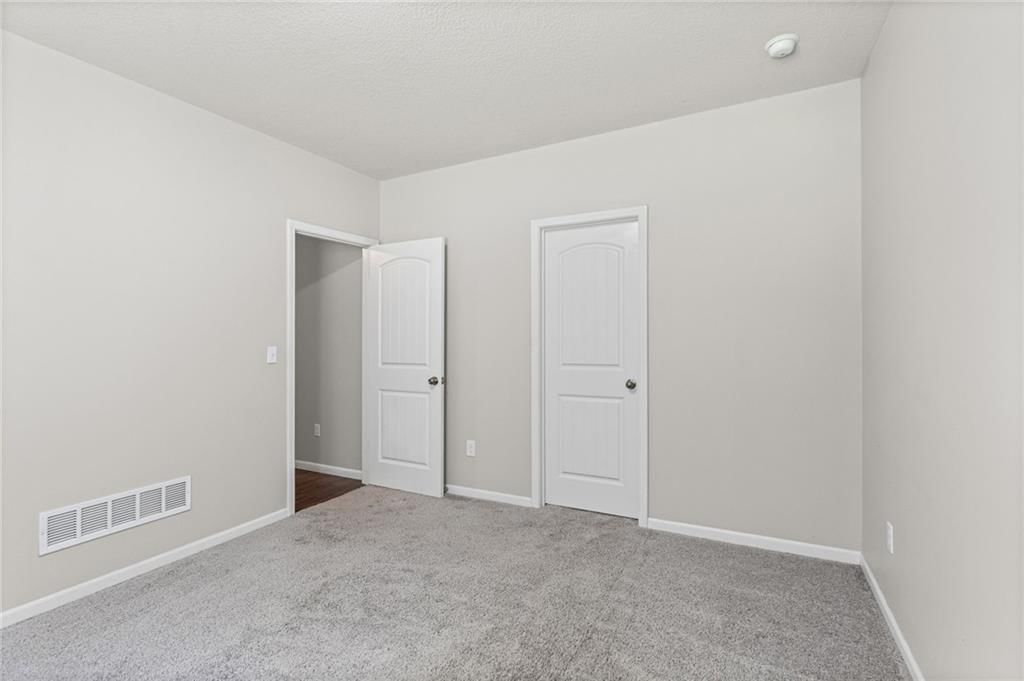 717 Samantha Lane — photo 27