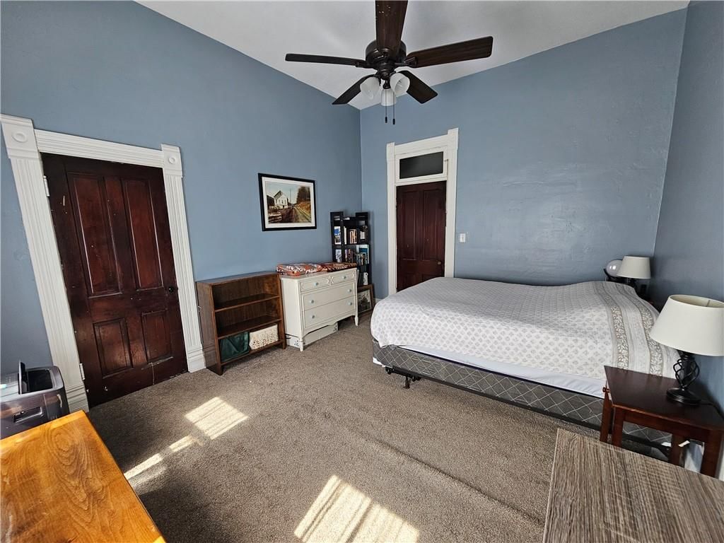124 W Grand Street — photo 15
