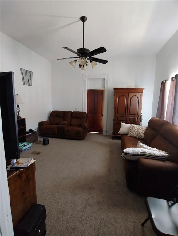 124 W Grand Street — photo 25