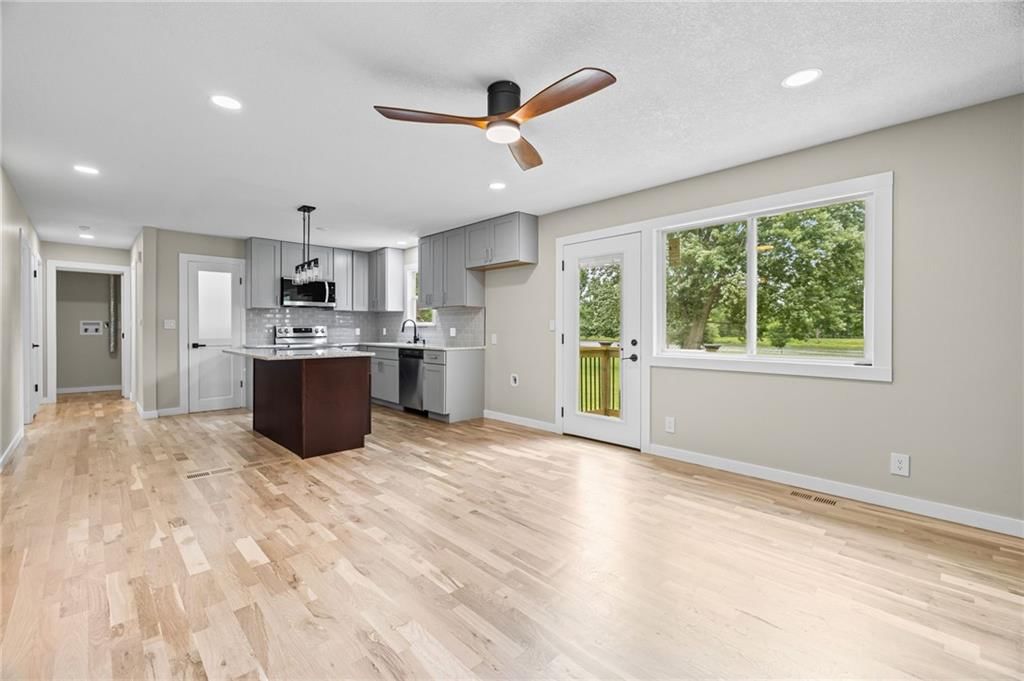 724 S Hamilton Street — photo 6