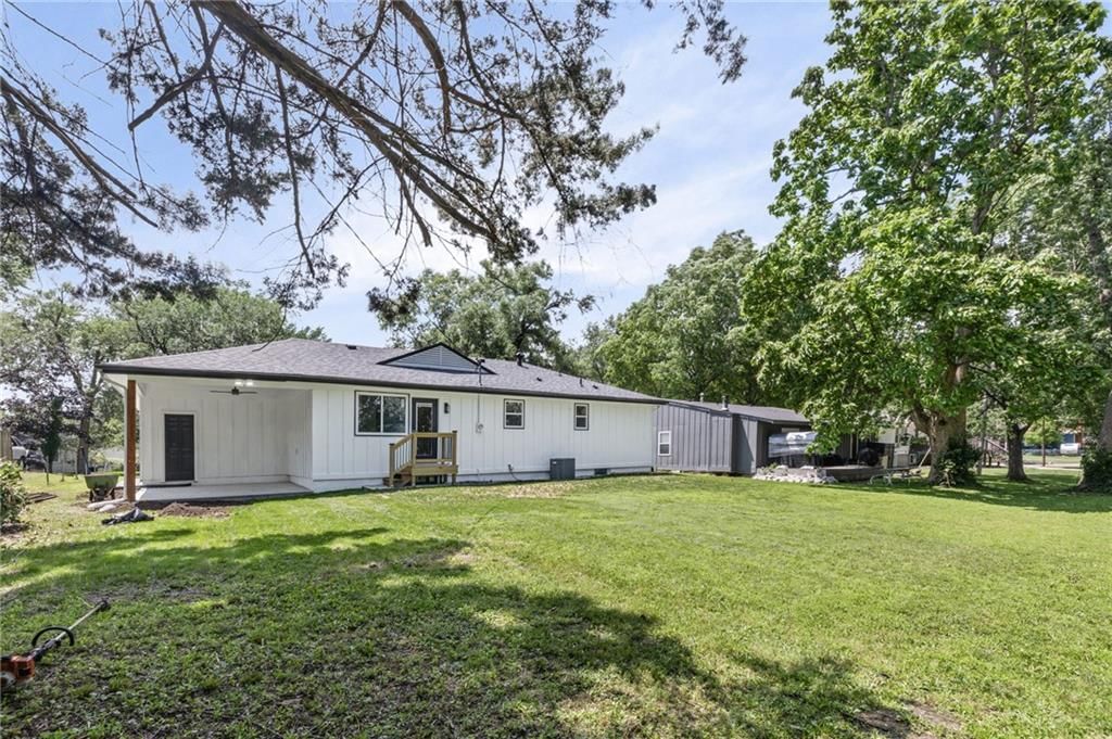 724 S Hamilton Street — photo 40