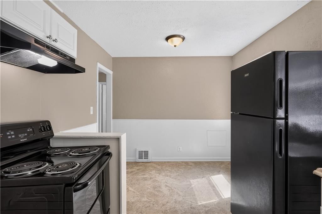 2218 S Overton Avenue — photo 12