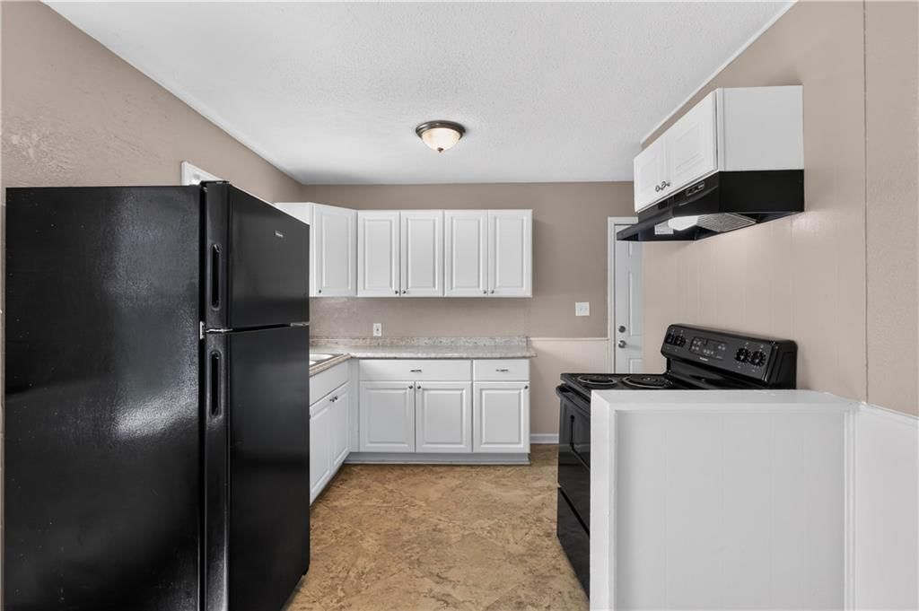 2218 S Overton Avenue — photo 15