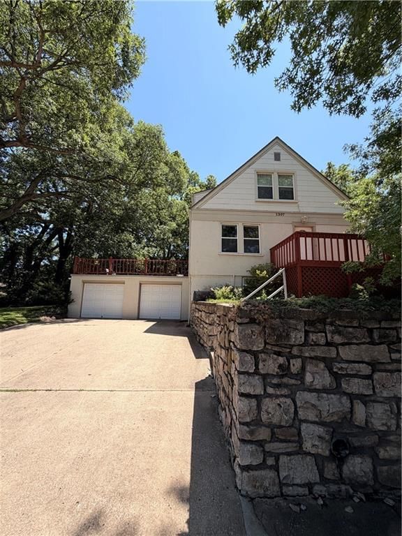 1307 S Sterling Avenue — photo 1