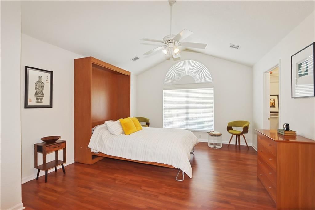 832 NE Devon Drive — photo 16