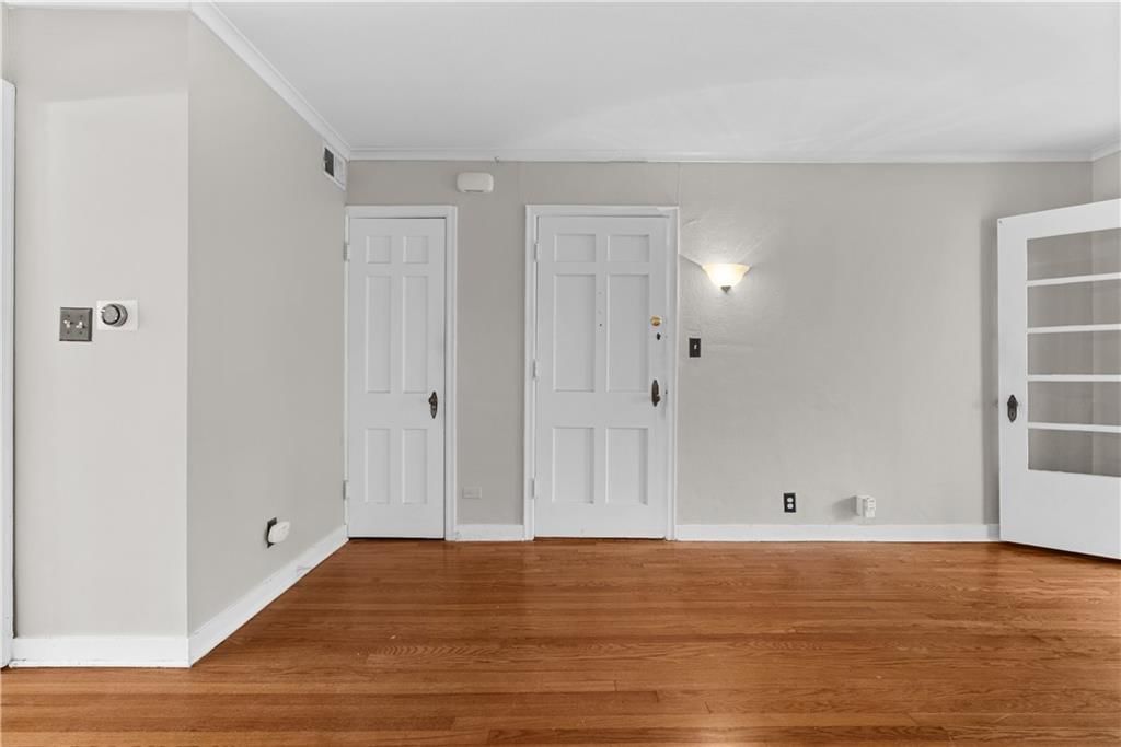 4942 Walnut Street — photo 4