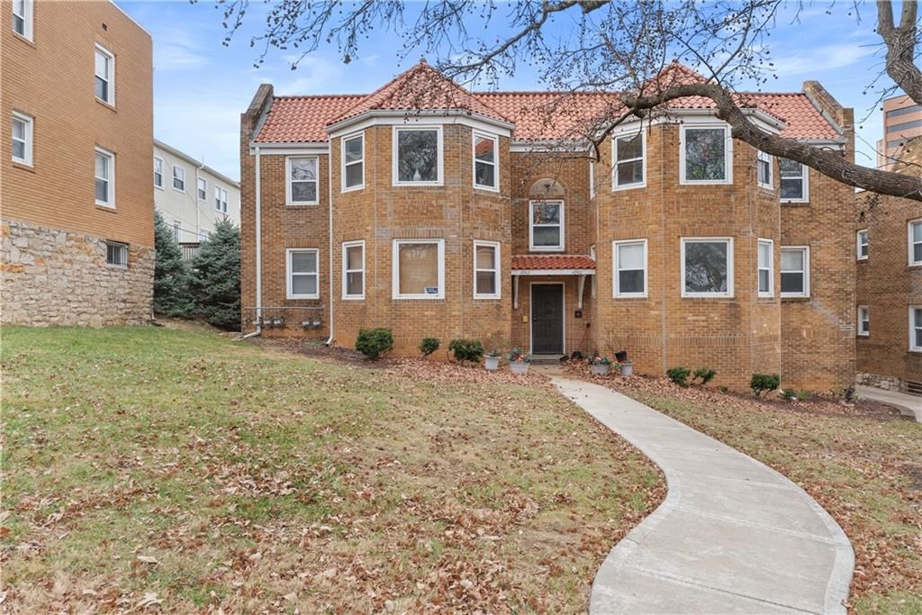 4942 Walnut Street — photo 27
