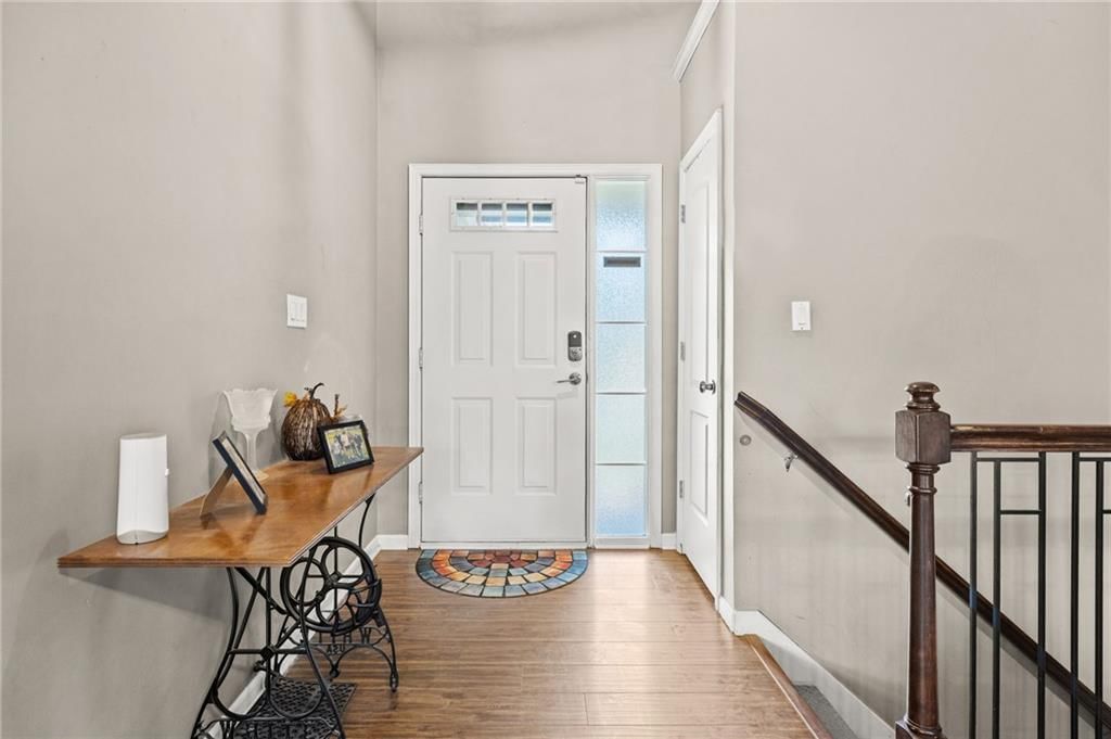 Photo 12 of 40 - 3911 NE 79th Street, Kansas City, MO 64119