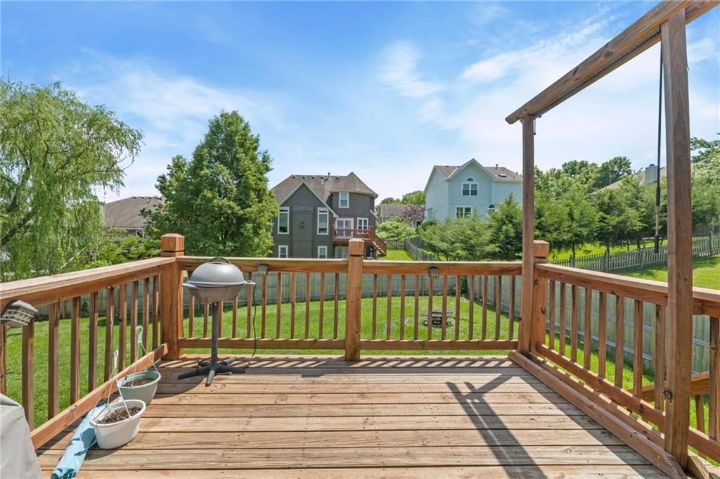 Photo 34 of 40 - 3911 NE 79th Street, Kansas City, MO 64119