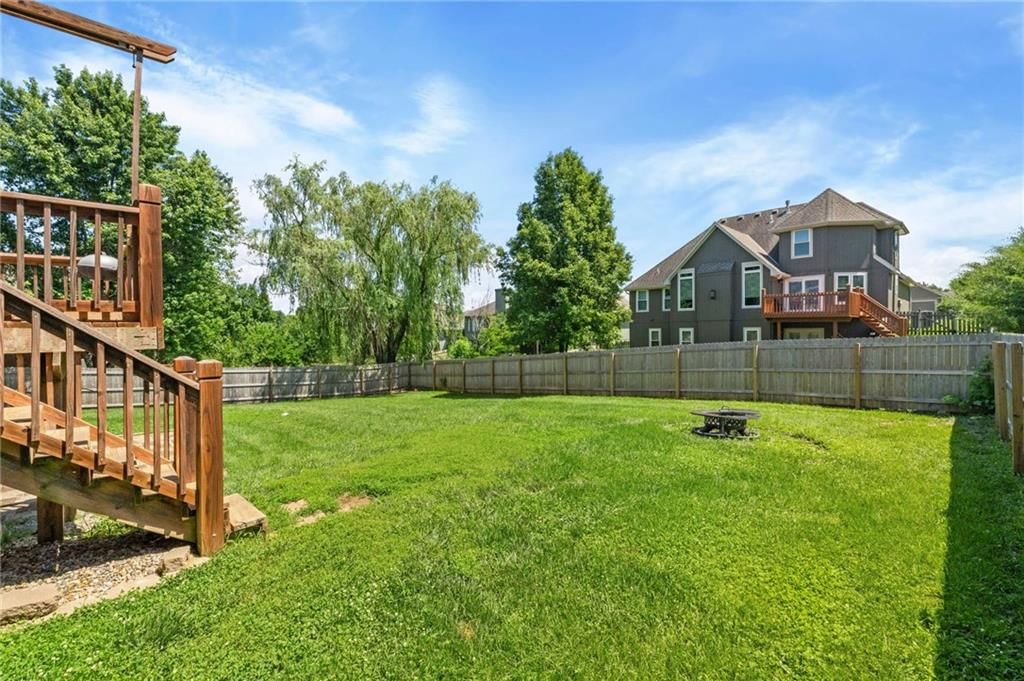 Photo 35 of 40 - 3911 NE 79th Street, Kansas City, MO 64119