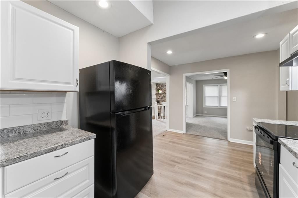 2428 Oakley Avenue — photo 17