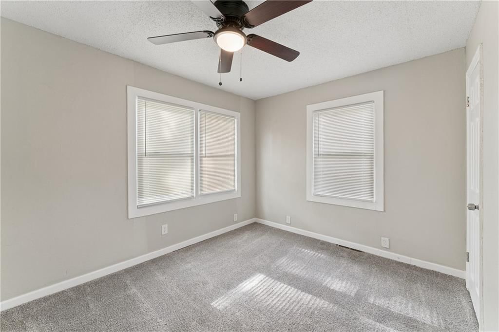 2428 Oakley Avenue — photo 25